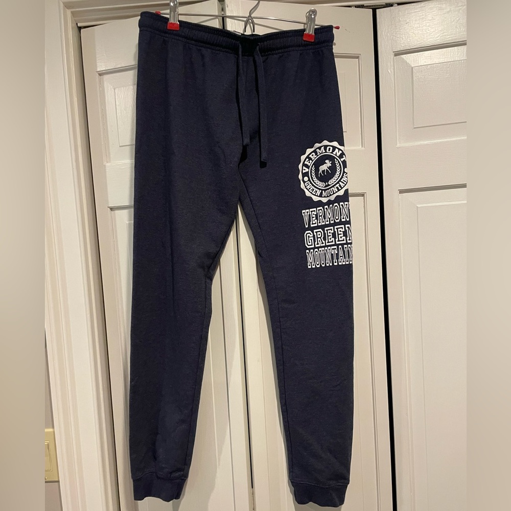 Vernon Green Mountain Sweatpants Size M